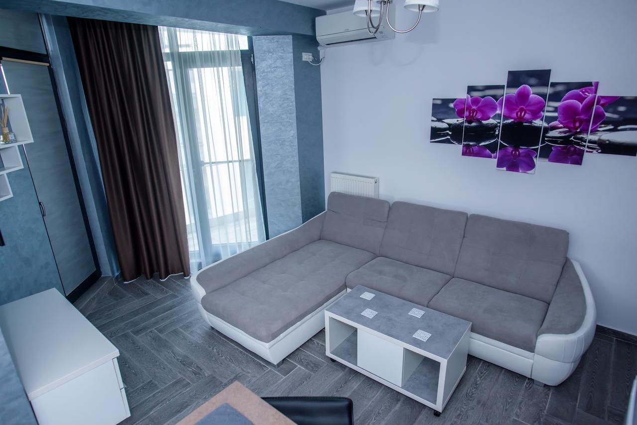 Constantinos Apartment Mamaia Nord นาโวดาริ ภายนอก รูปภาพ