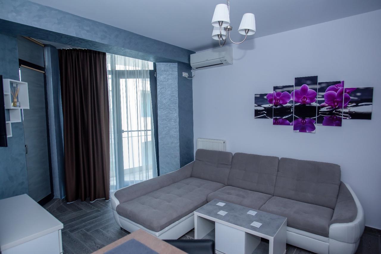 Constantinos Apartment Mamaia Nord นาโวดาริ ภายนอก รูปภาพ